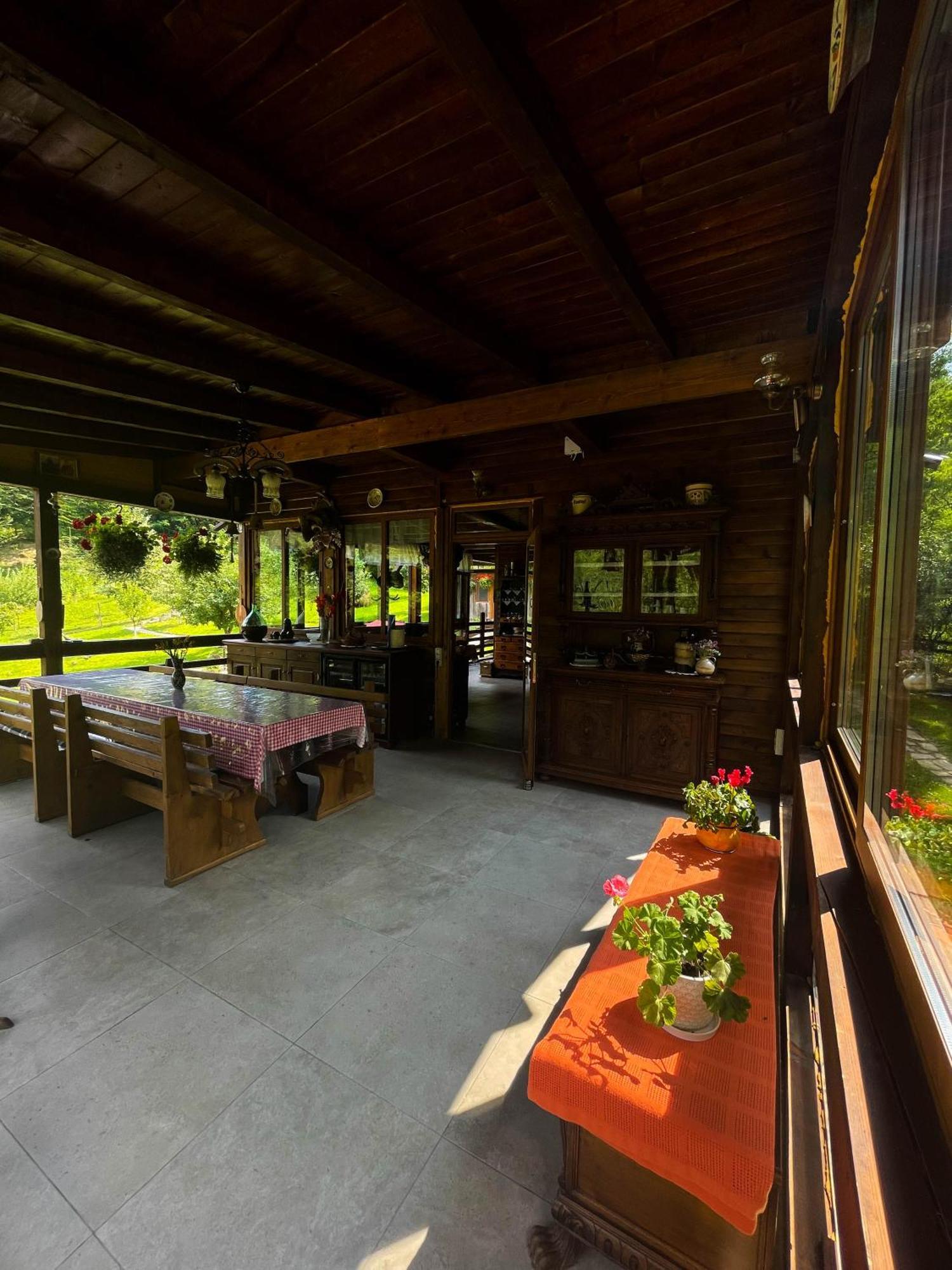 Cabana La domnu' de pe vale Villa Aiud Exterior foto